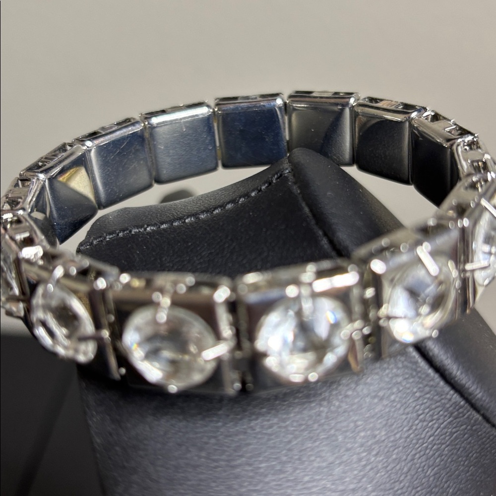 Silver Tone Bangle Bracelet with Clear Gemstones - Picture 4 of 6